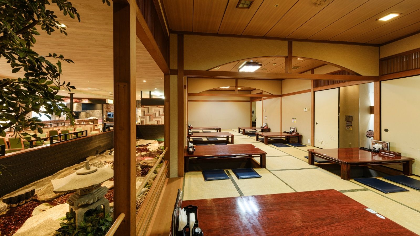 ■レストラン熊野川