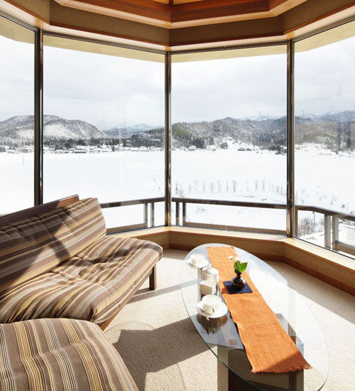 Room 761 "Apricot"