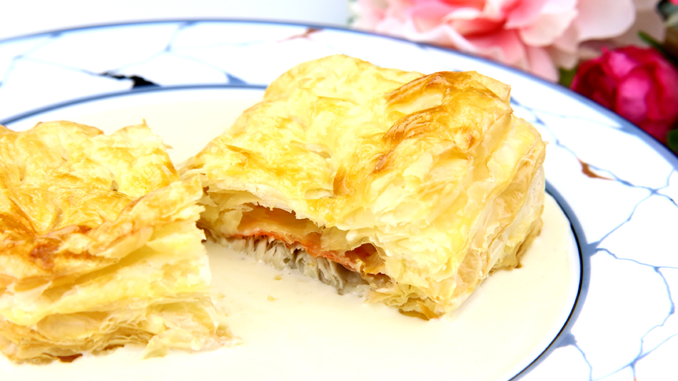 夕食◆大人気の金目鯛のパイ包みをホワイトソースにたっぷりつけてお楽しみ下さい