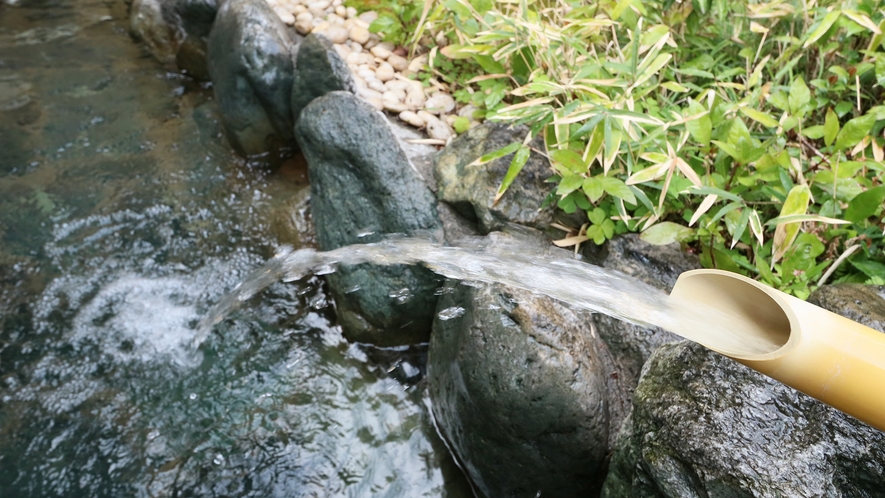 露天風呂◆熱海の天然温泉は美肌、保湿効果があり肌荒れによく効きます