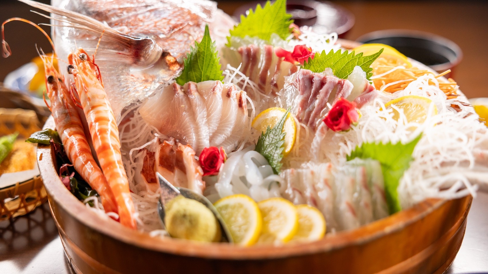 【お刺身桶盛り会席】☆メインはお刺身☆見た目も豪華な桶盛りで気分も上がる♪岬亭のプチ会席