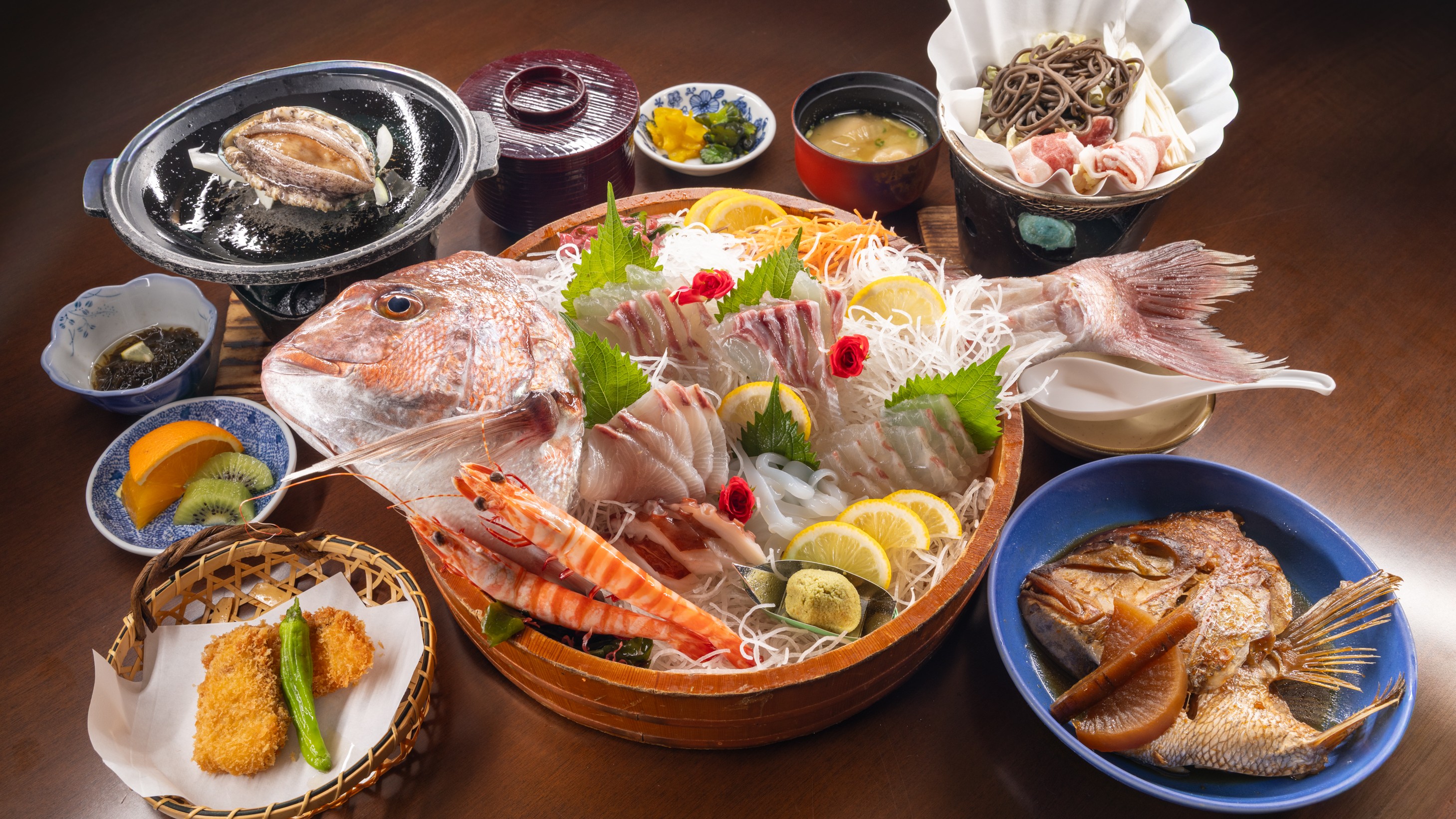 【お刺身桶盛り会席】★アワビの踊り焼き付★