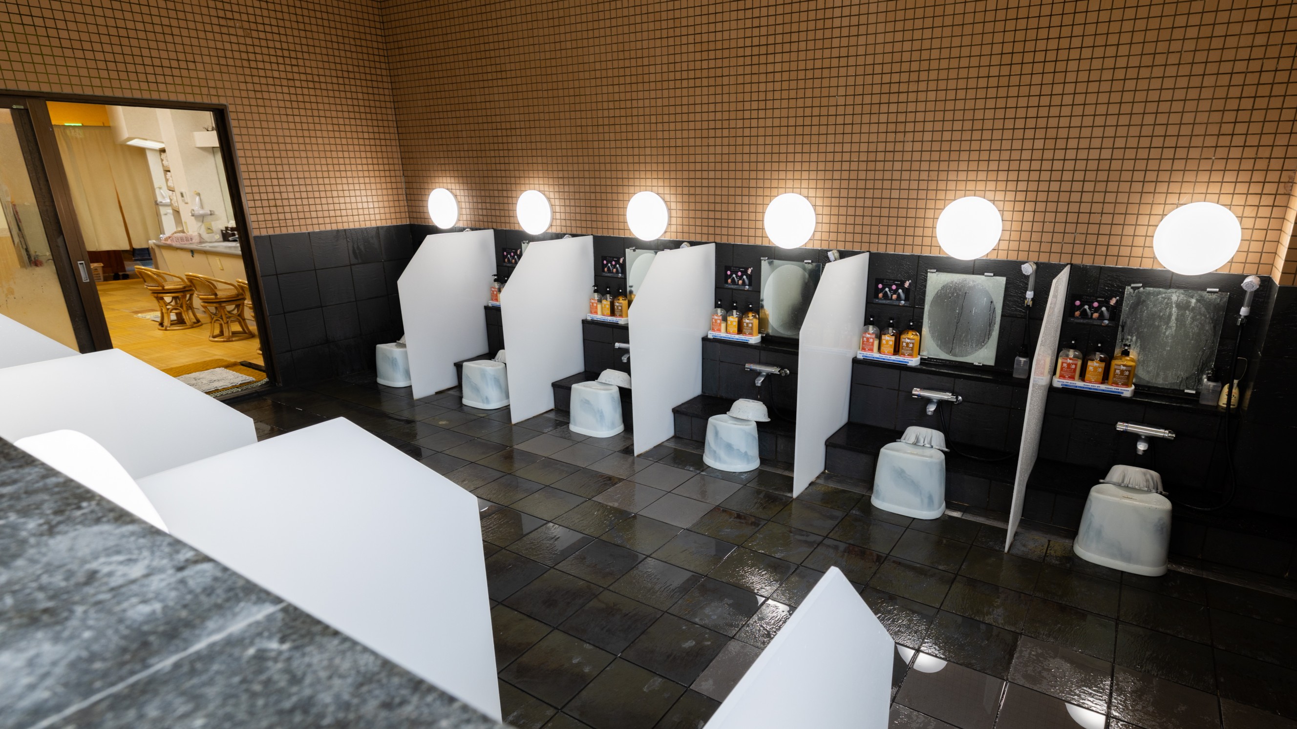 【大浴場】「殿の湯」洗い場