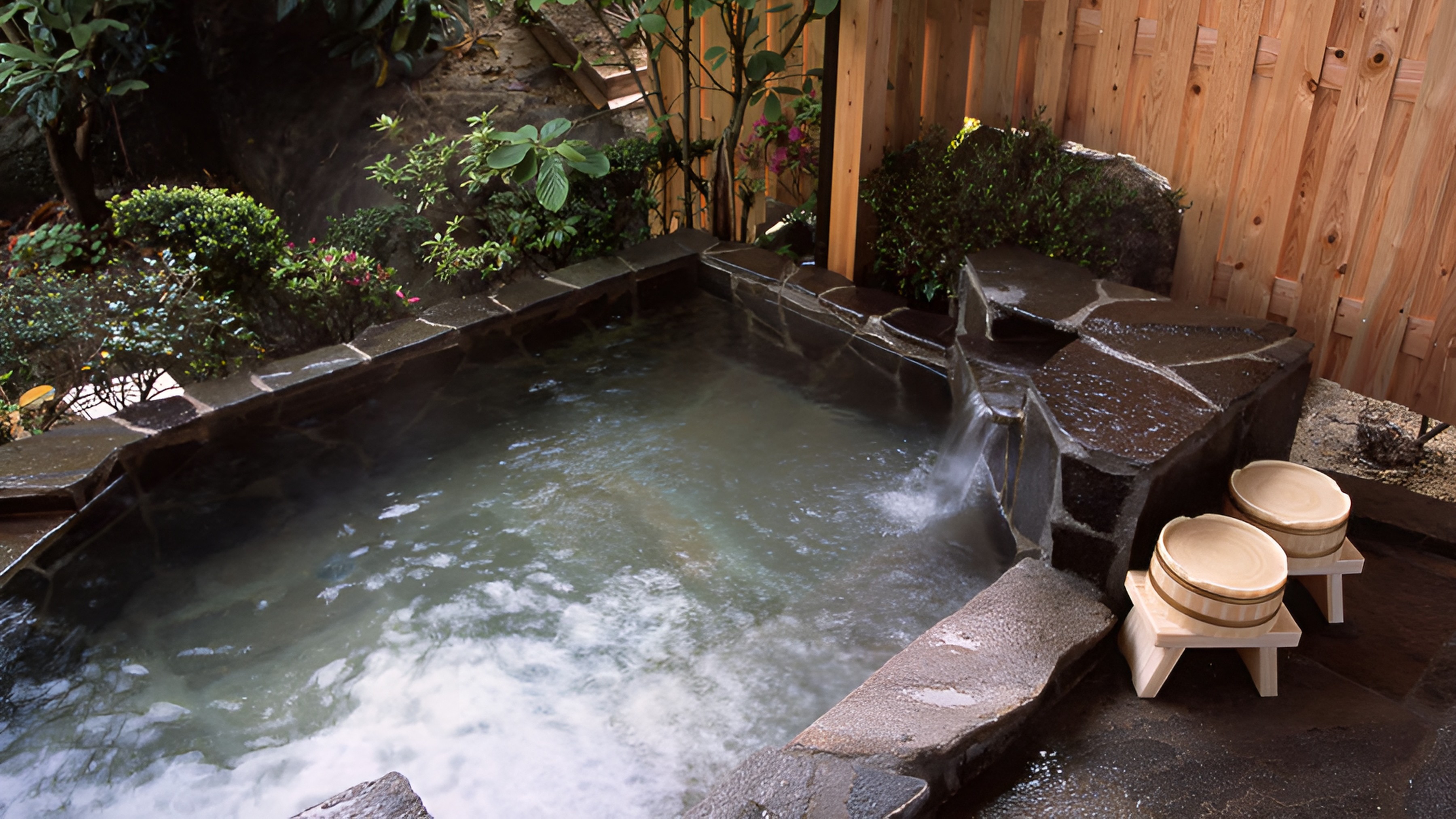 【貸切露天風呂】「あじさい」誰にも気兼ねせずにゆっくり入浴したいという方におすすめ♪