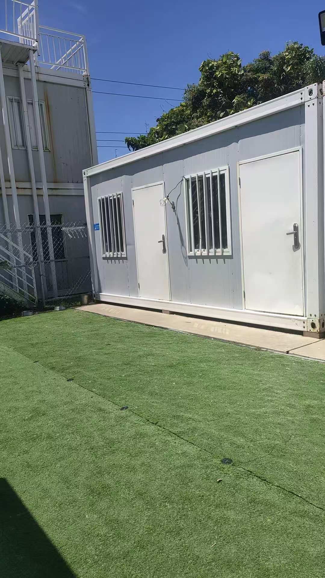 近隣のペットホテルに