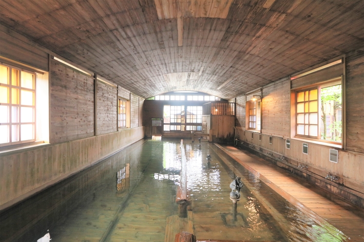当館自慢！日本一の総檜大浴場 千人風呂
