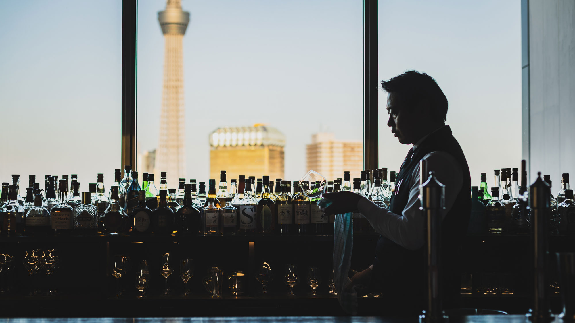 B bar（14F）ご宿泊者様専用バー ご宿泊者様専用で特別感のある空間。