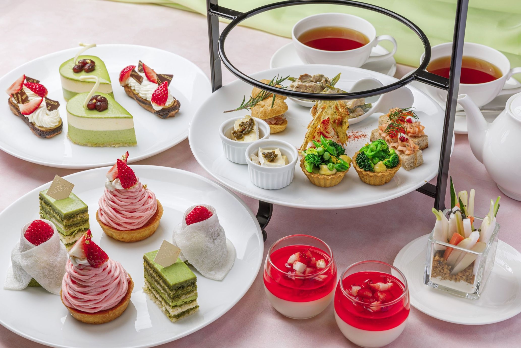 【アフタヌーンティー】春の金沢で麗らかな時間！「いちご×抹茶」を楽しむアフタヌーンティー（朝食付）