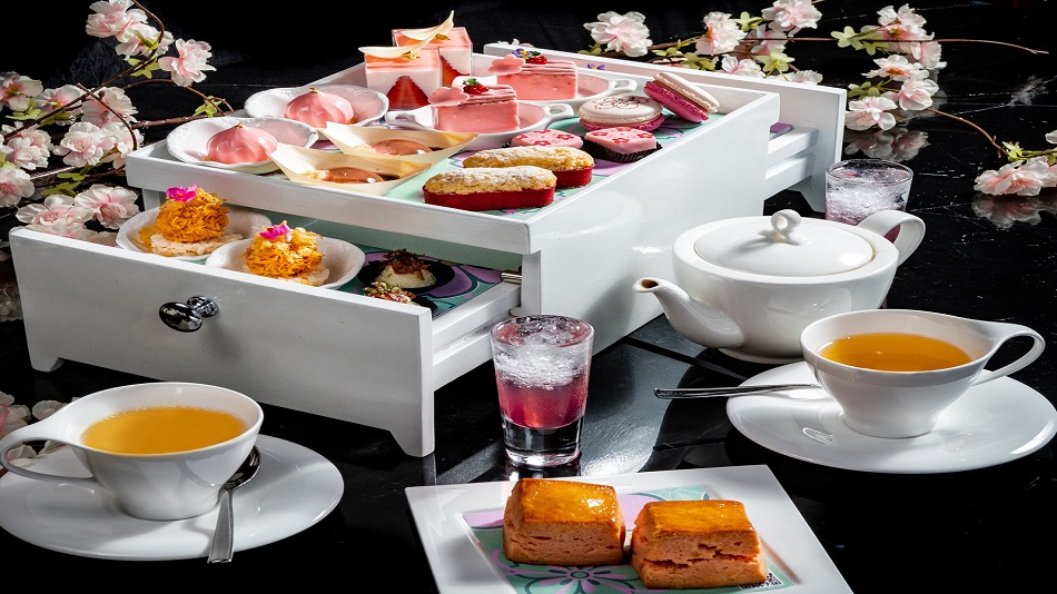 アップ＆アボーヴバーの「さくらアフタヌーンティー」