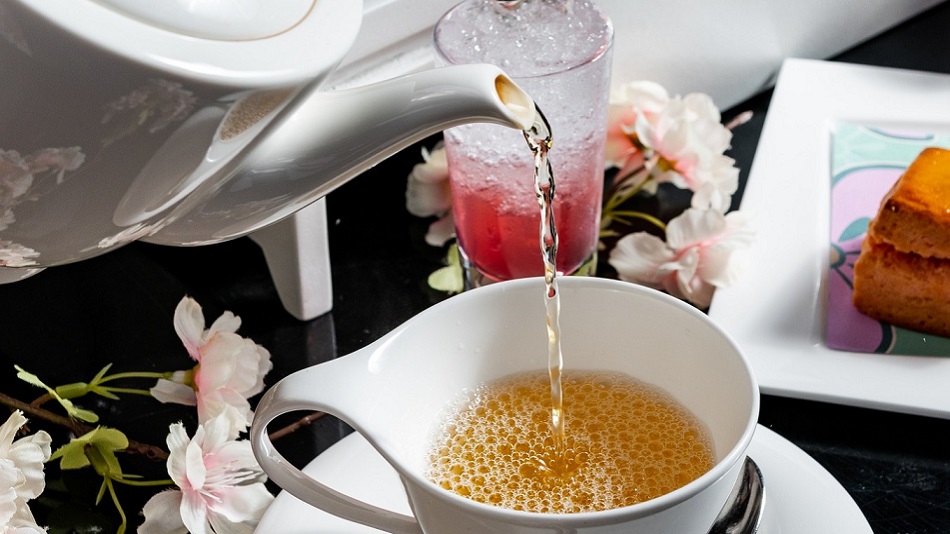 アップ＆アボーヴバーの「さくらアフタヌーンティー」