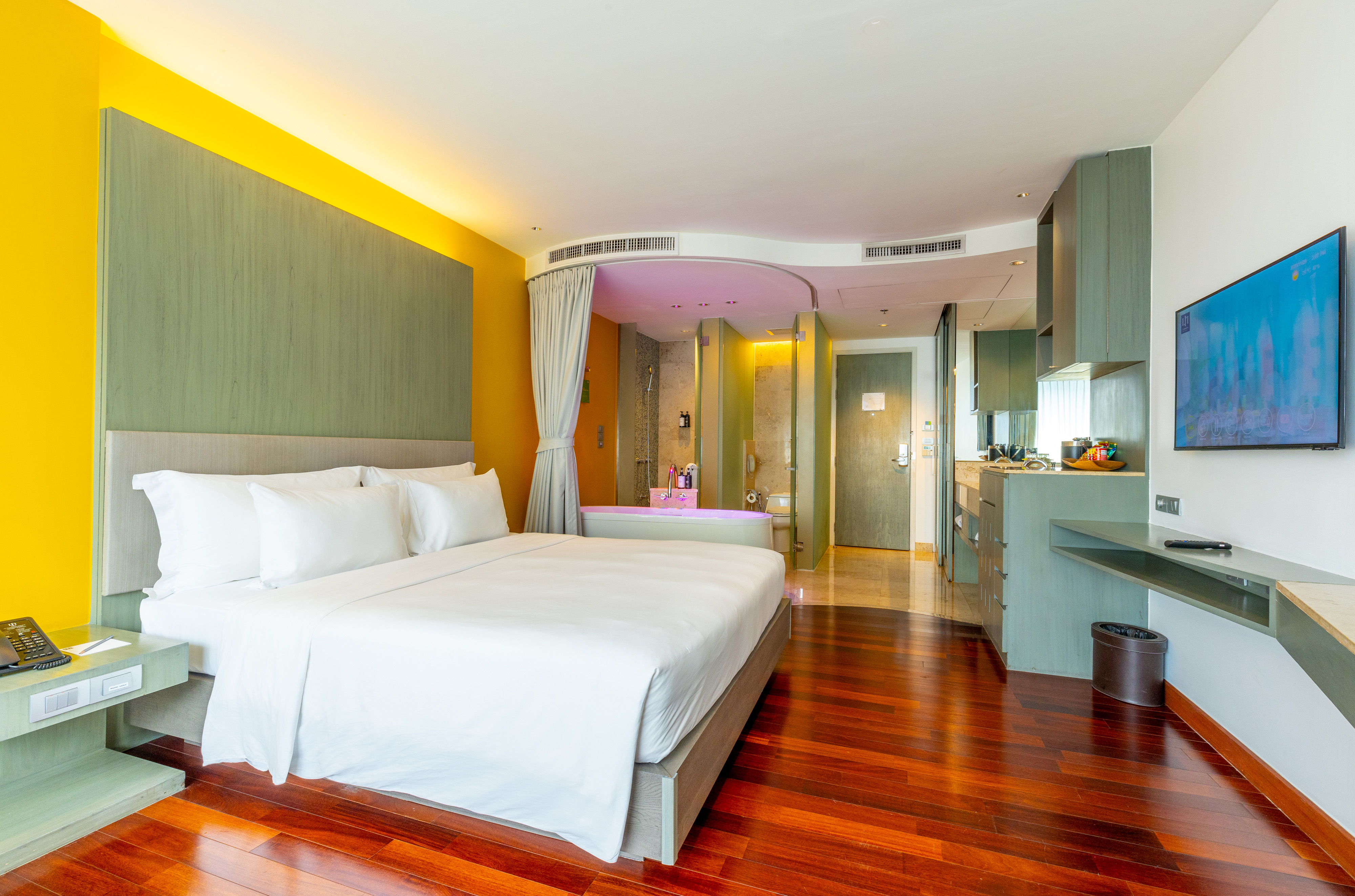 Extra Radiance Room