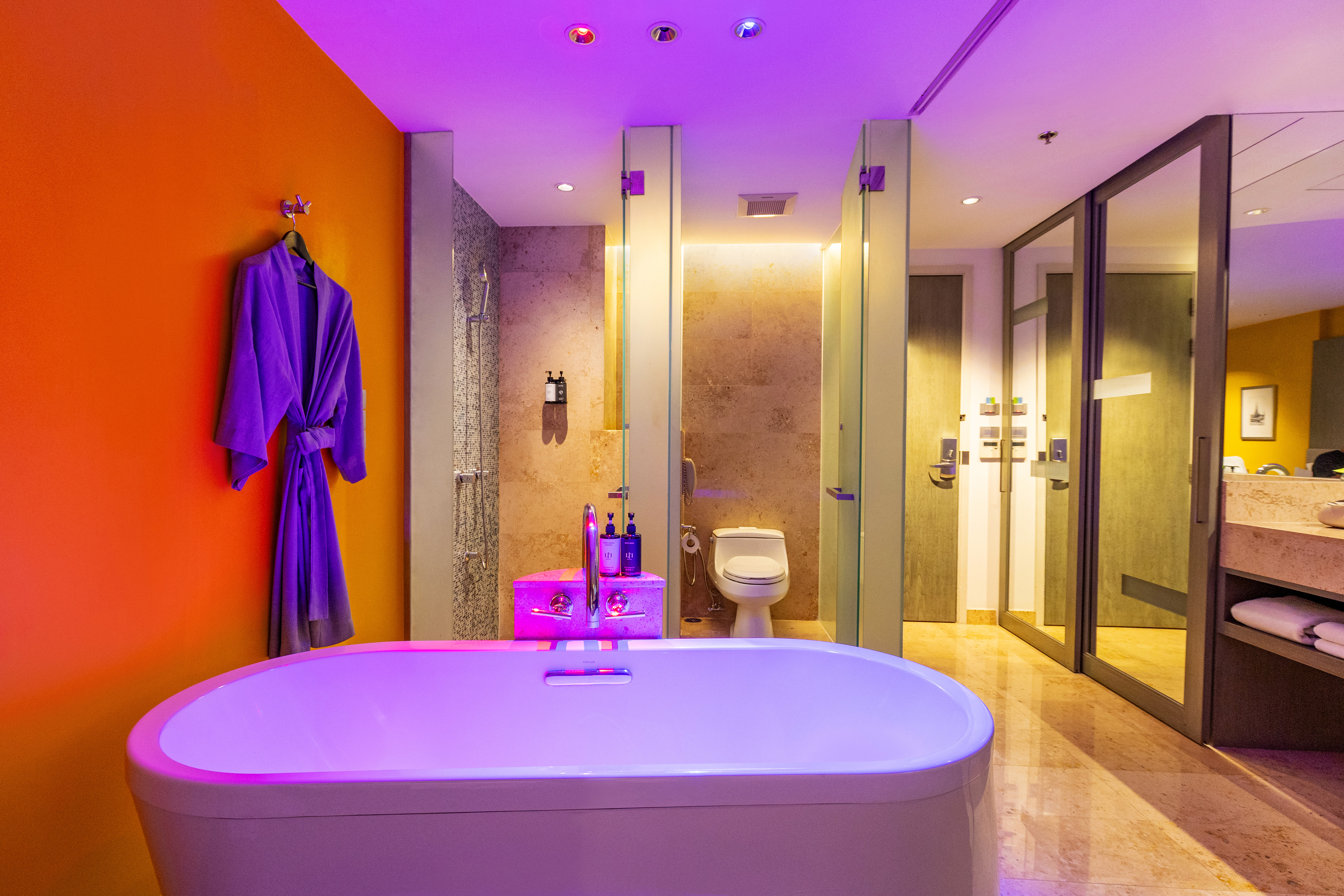 Extra Radiance Room