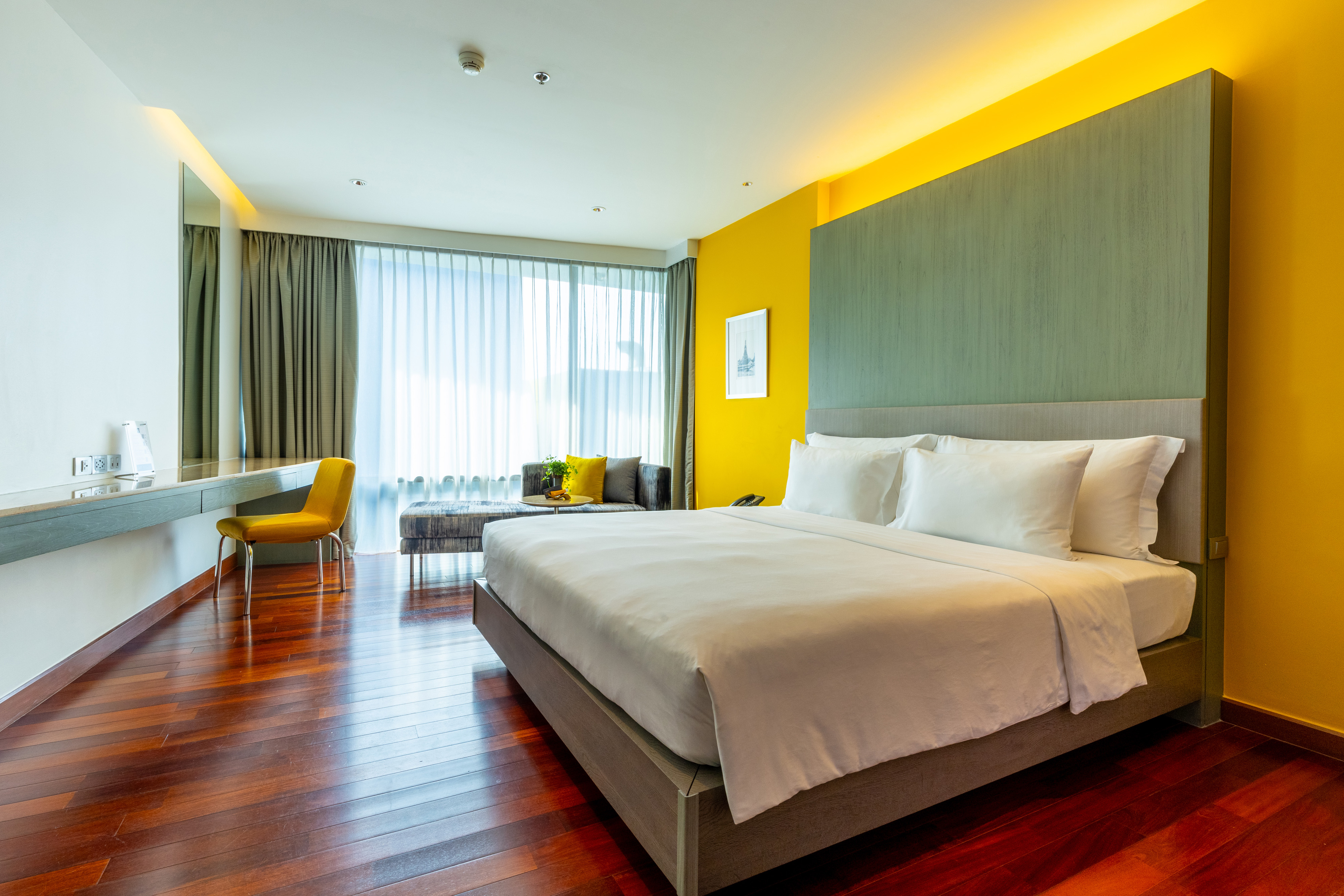 Extra Radiance Room