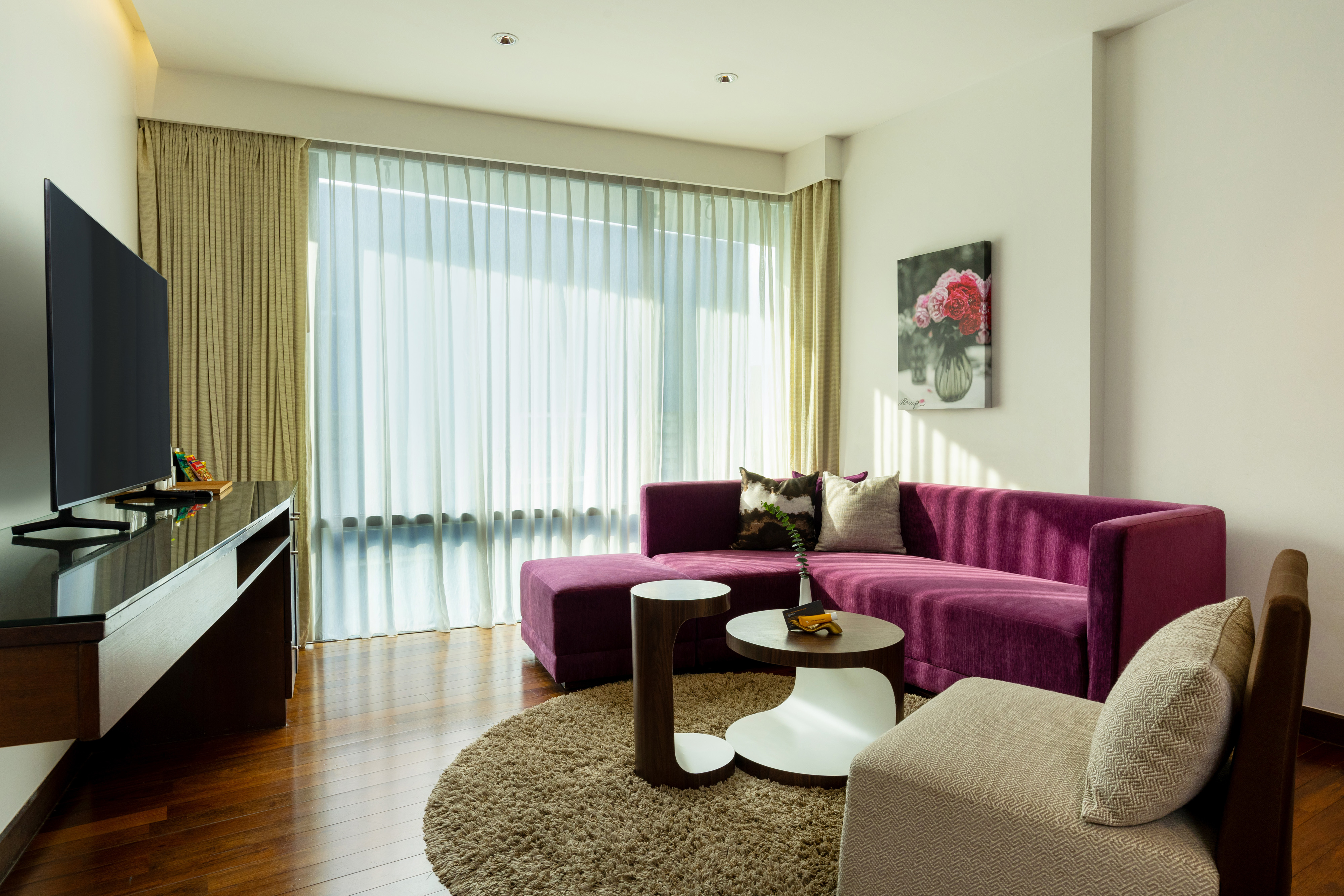 Triple Luxe Suite - living