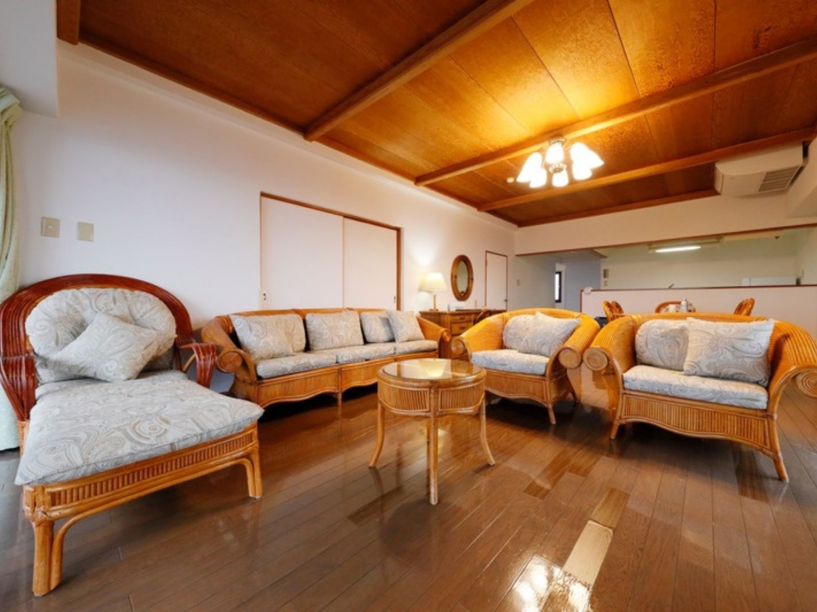 【90平米・海側】展望バスルーム付ビップルーム