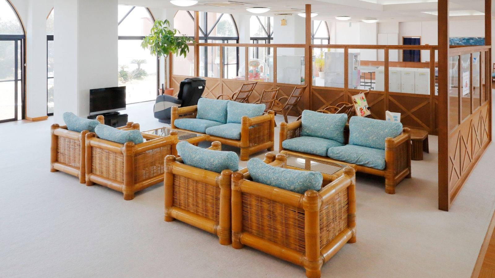 【休憩所（クアハウス内）】お風呂で癒された後は、ゆっくりお寛ぎください