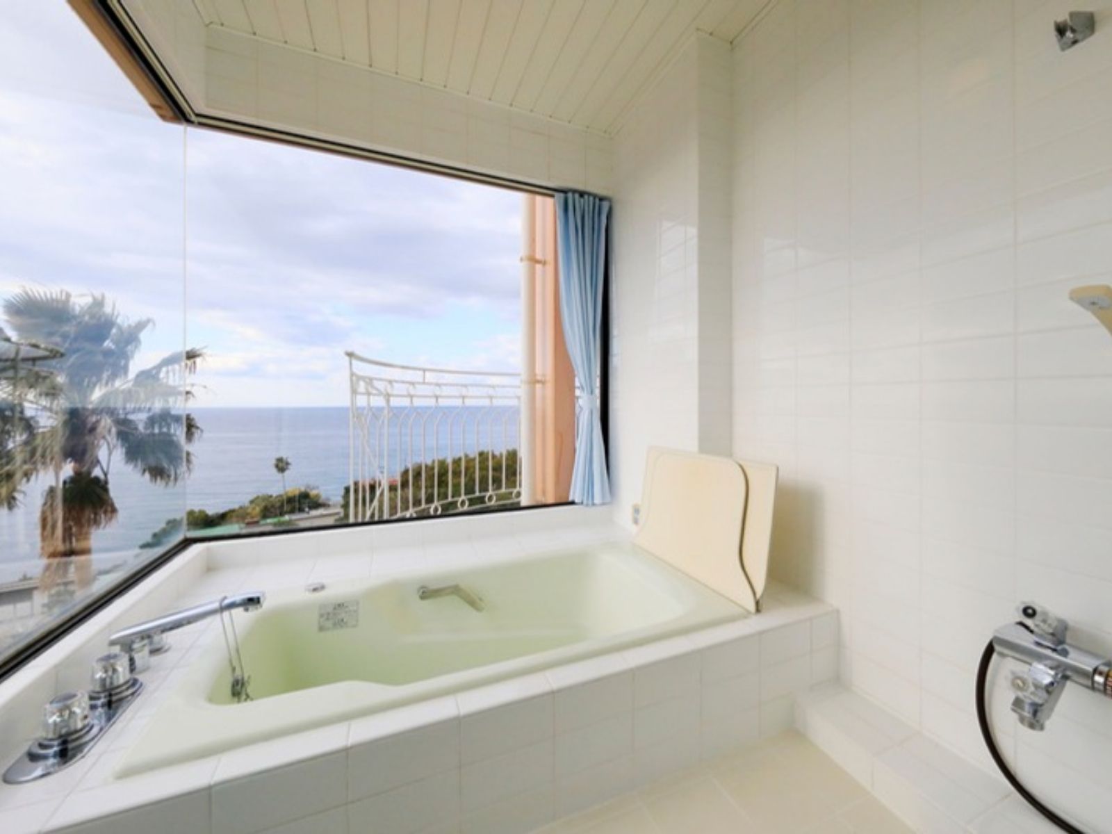 【140平米・海側】ロイヤルビップルーム