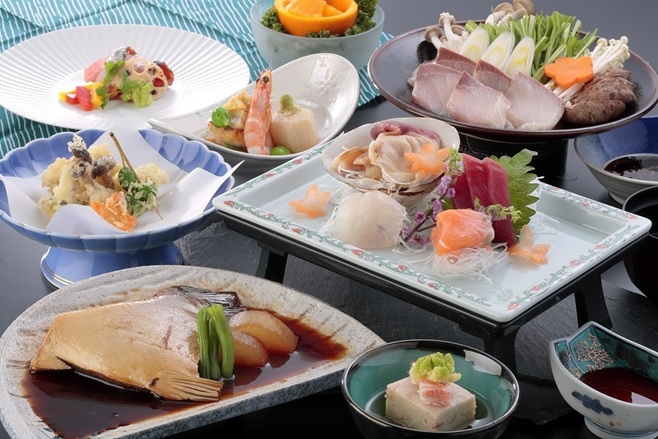 【年末年始の湯〜らりプラン／夕食のみ】＼贅沢な海の幸と源泉かけ流し湯が自慢宿／オールインクルーシブ♪