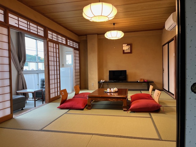 【別館・和室8畳＋12畳(計20畳)】バストイレ無し