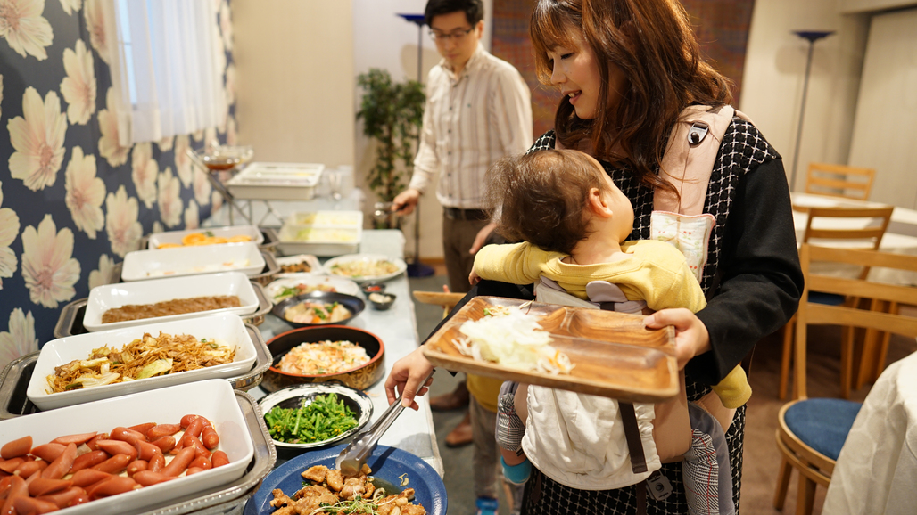 【人気No１】ご朝食付プラン〓まぐろ盛り放題の和洋中バイキング〓無料ドリンク＆お夜食付★静岡駅送迎有