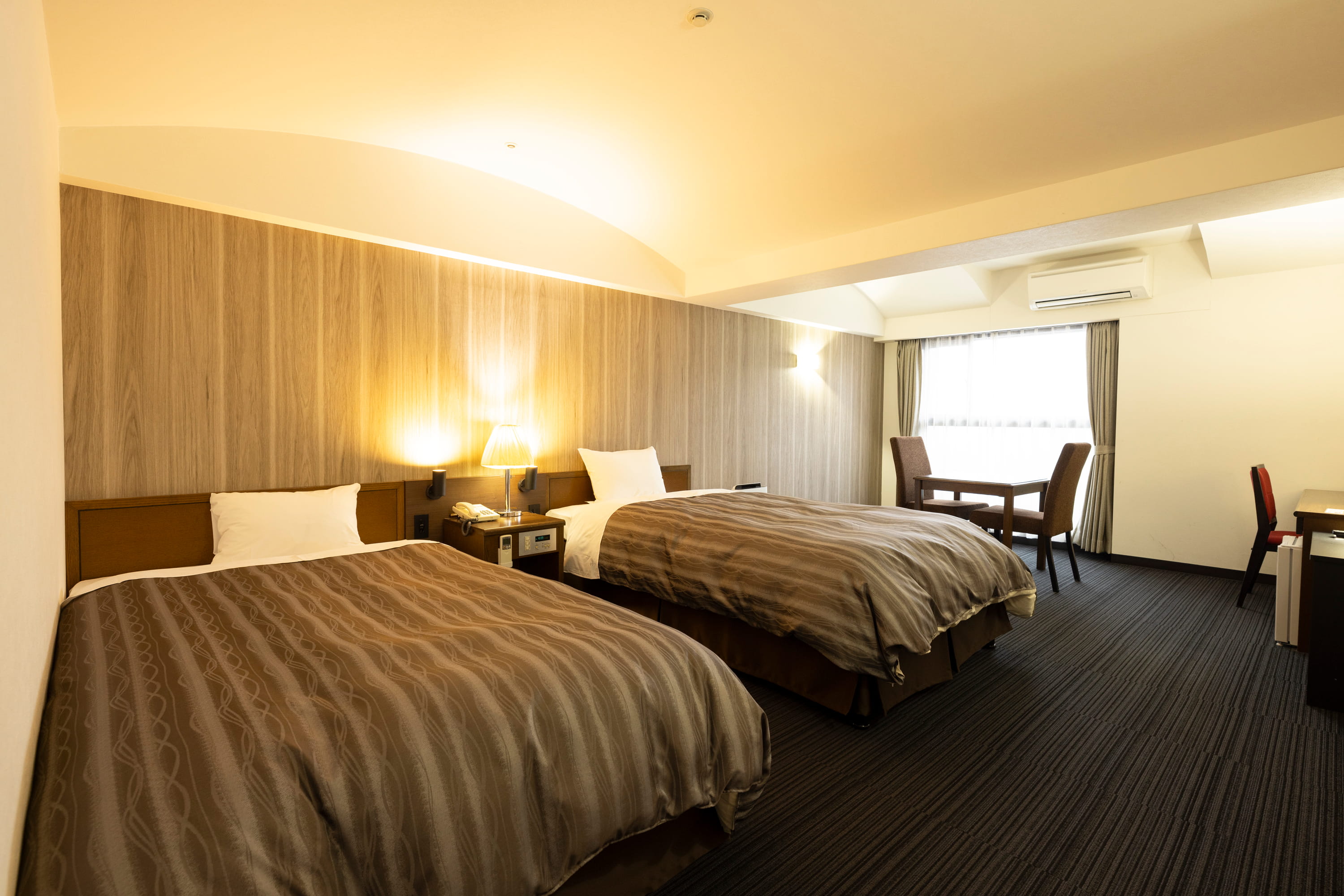 [ 客室例：ツインルーム ]