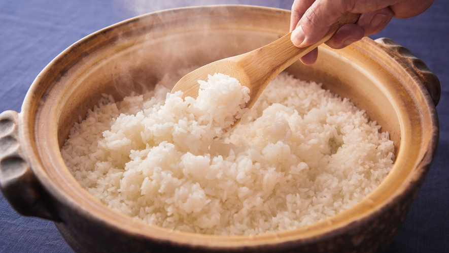 朝ごはんの定番 白米には「おいでまい」