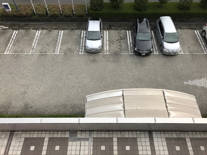 駐車場（ホテル正面）