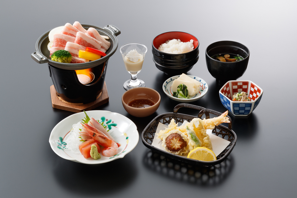 【1泊2食】「よしみね御膳」軽やかな会席と美肌の湯で贅沢なひとときを