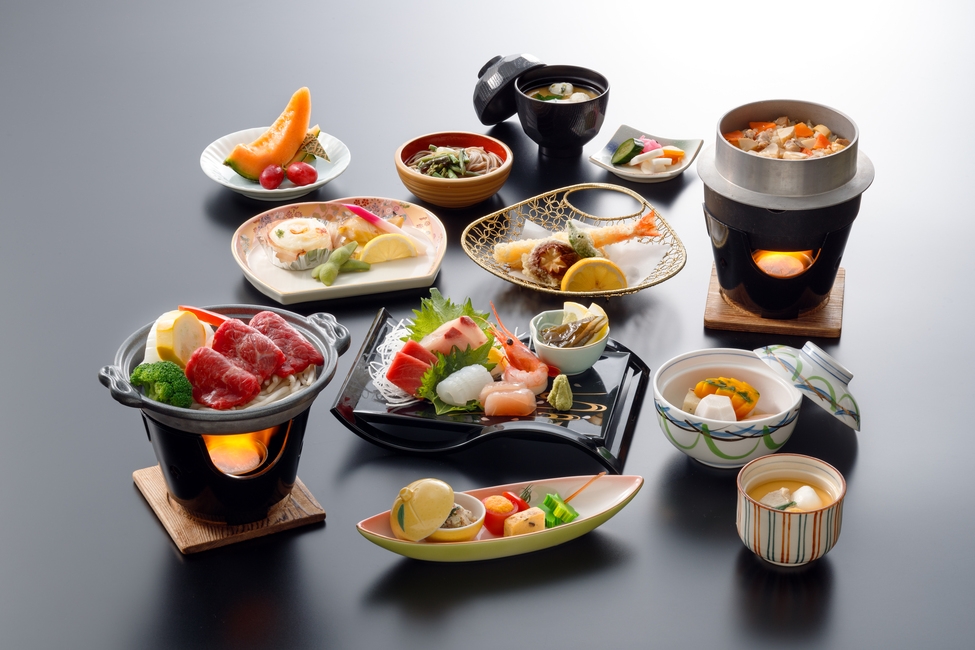  【1泊2食】ワンランク上の特選会席コース「華」〜富山の恵みを心ゆくまで