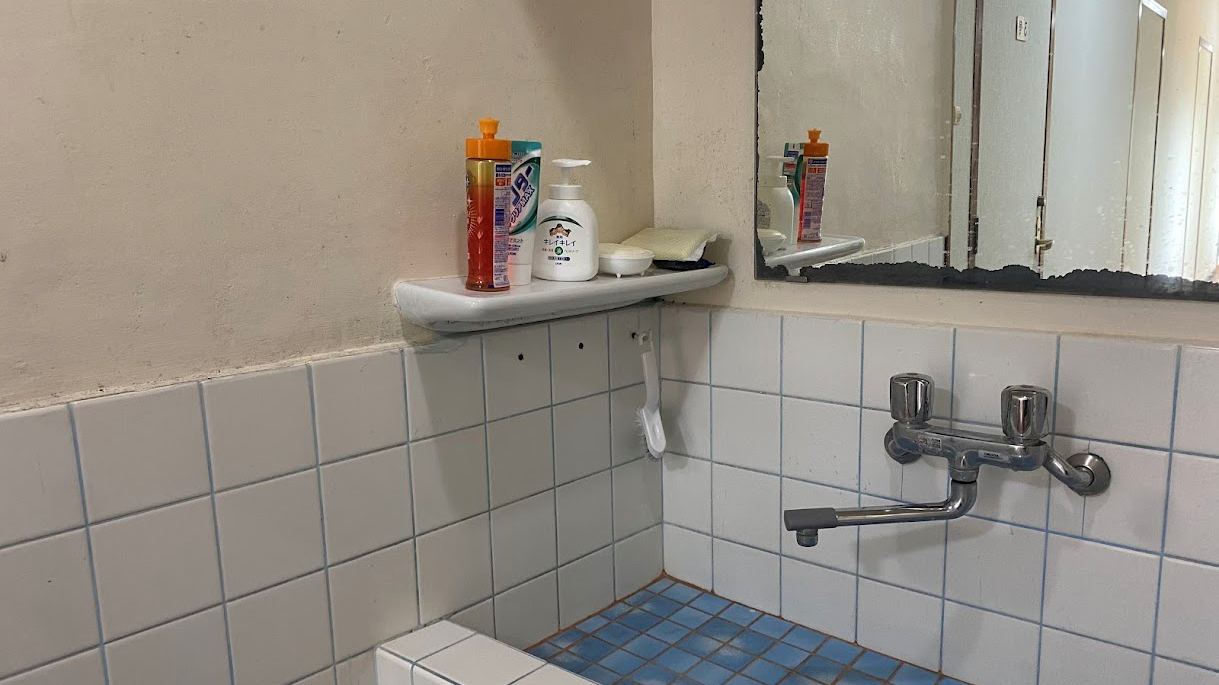 *【洗面スペース（共同）】シンプルで使いやすい洗面台を完備しております。