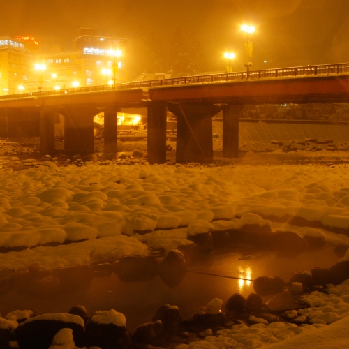 ◆【噴泉池】雪の噴泉池