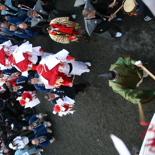 ◆【田の神祭り】別名「花笠まつり」とも呼ばれる国指定重要文化財のまつり