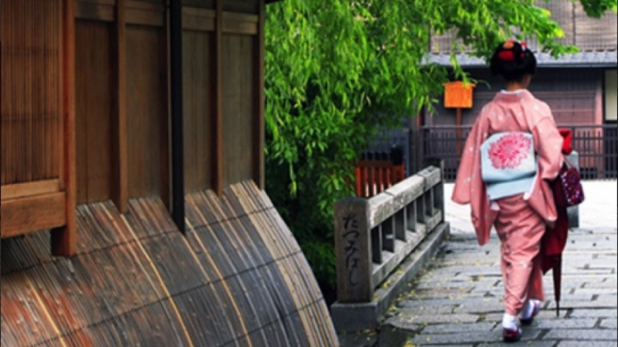 ●着物レンタルセットプラン●人気の『夢京都』で着物姿に変身！古都の町並みをカランコロン
