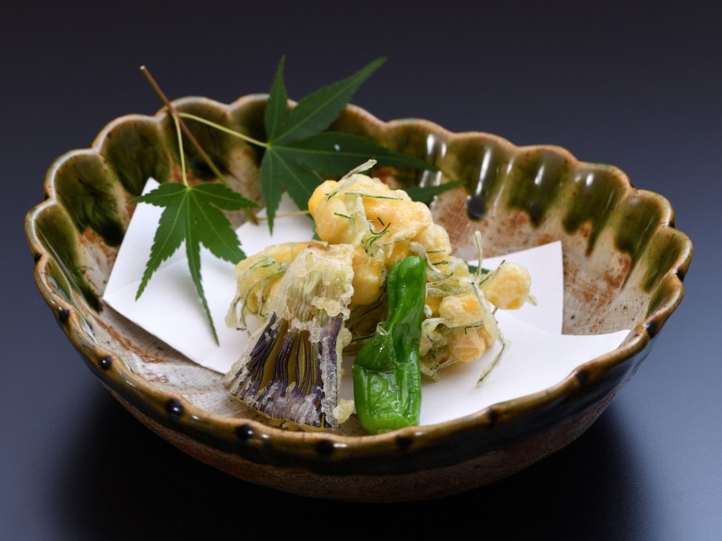 〓期間限定〓日本酒3種飲み比べ特典付！旬の食材を愛でる、季節の京会席とのペアリングをお楽しみください