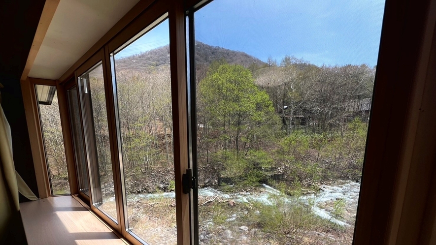 【素泊まり】平標山登山口へ徒歩3分！共同キッチンで調理・持込OK＆食材購入可！食事なしでも安心♪