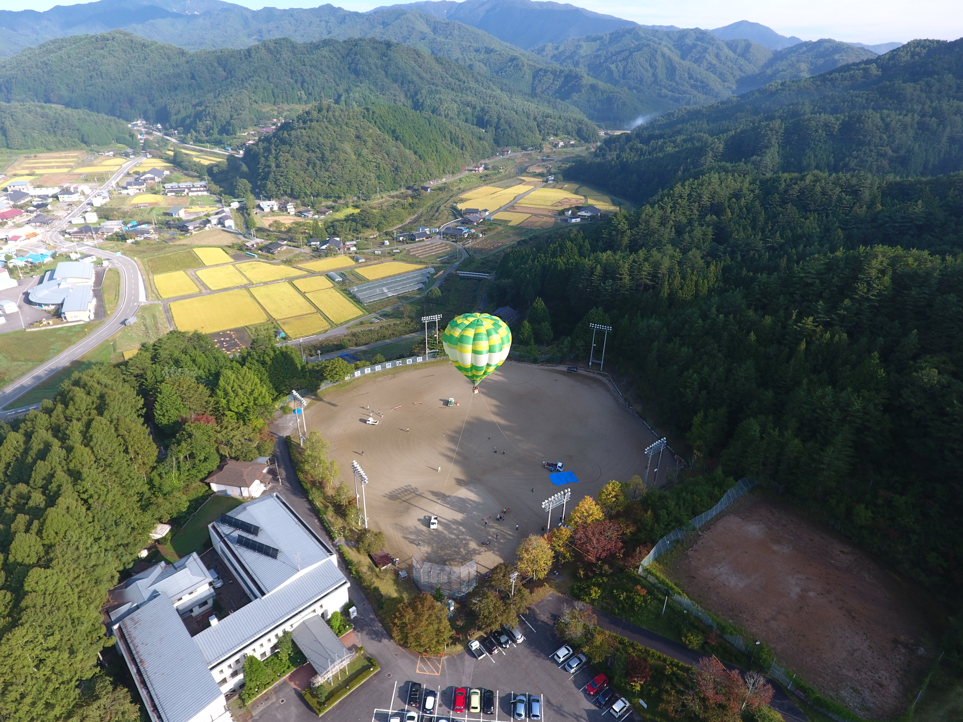 上空から見たささゆり荘周辺の風景