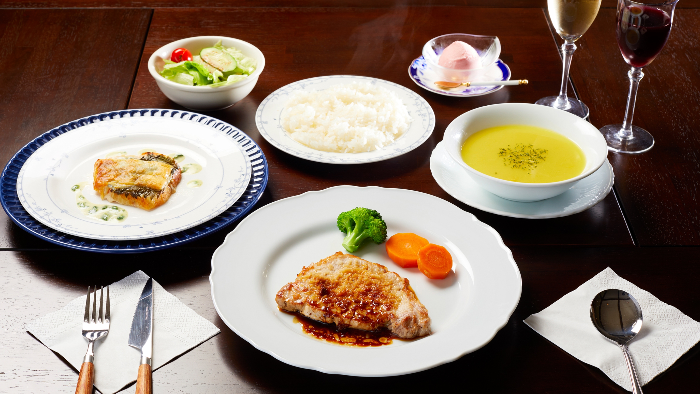 軽井沢の食事がおいしいペンション