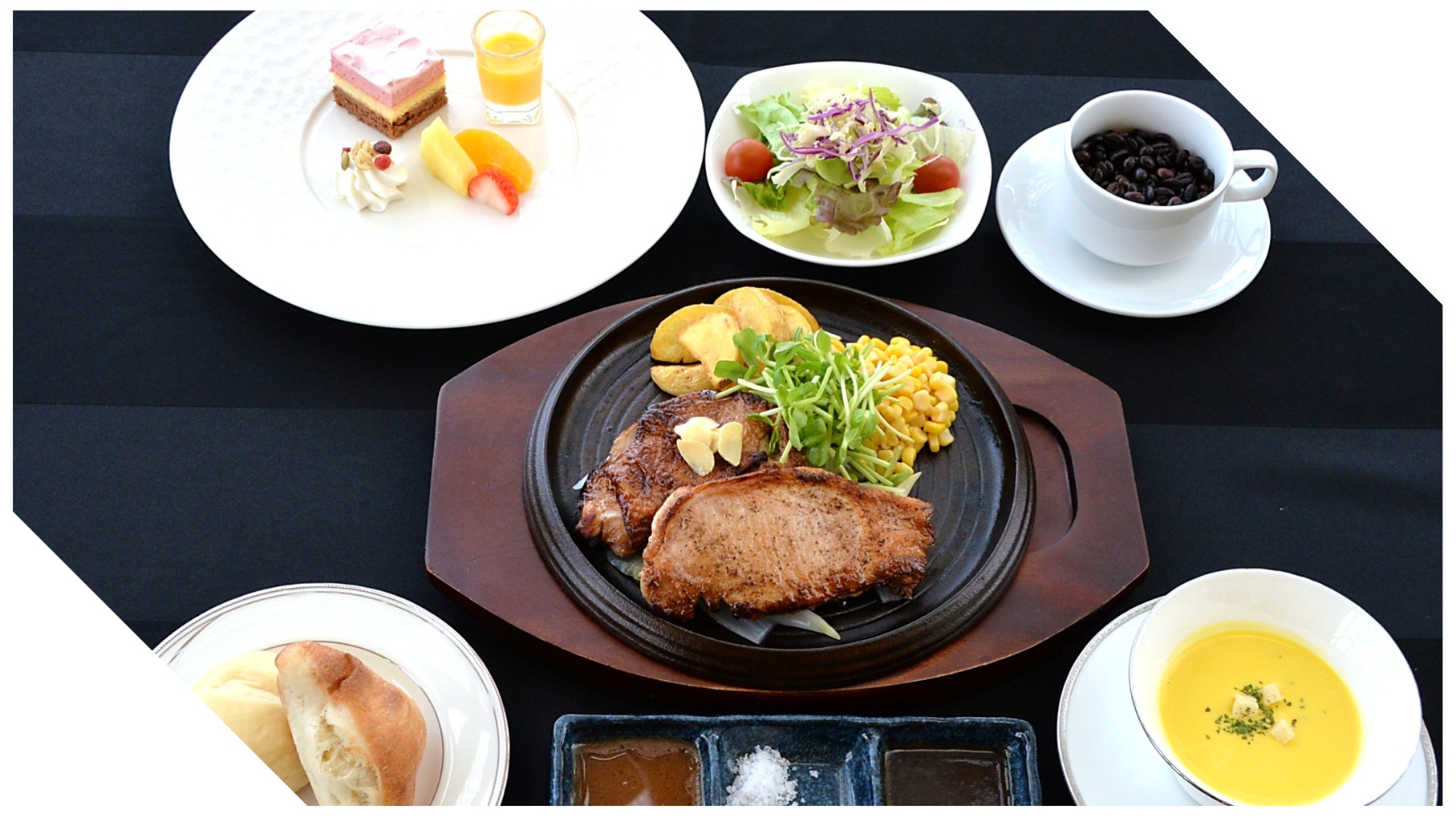 【鹿児島味わいステイ】赤鶏さつま&黒豚ロースト