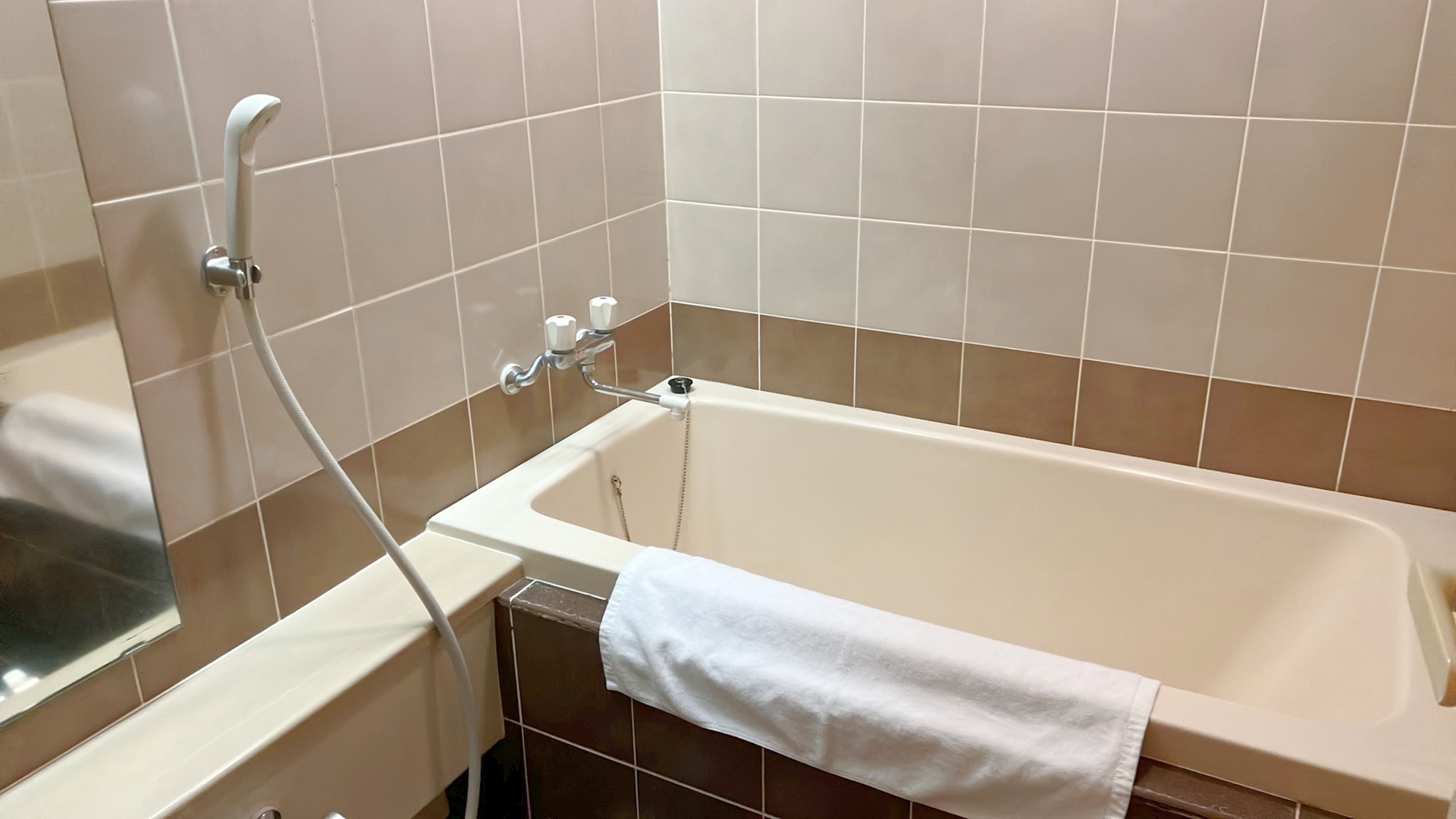 ３階客室（フローリング）浴室