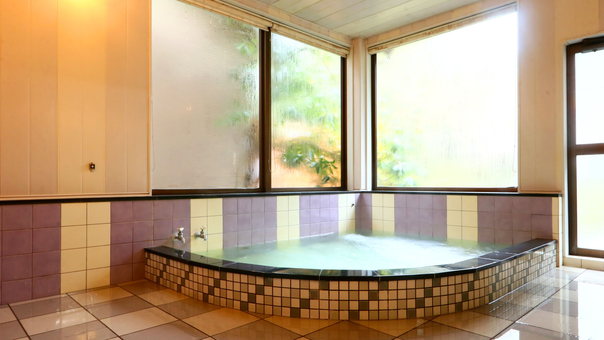 男風呂◆男女共に人工温泉を採用しています