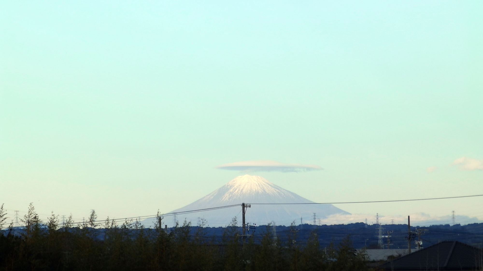 新館◆廊下から見た富士山