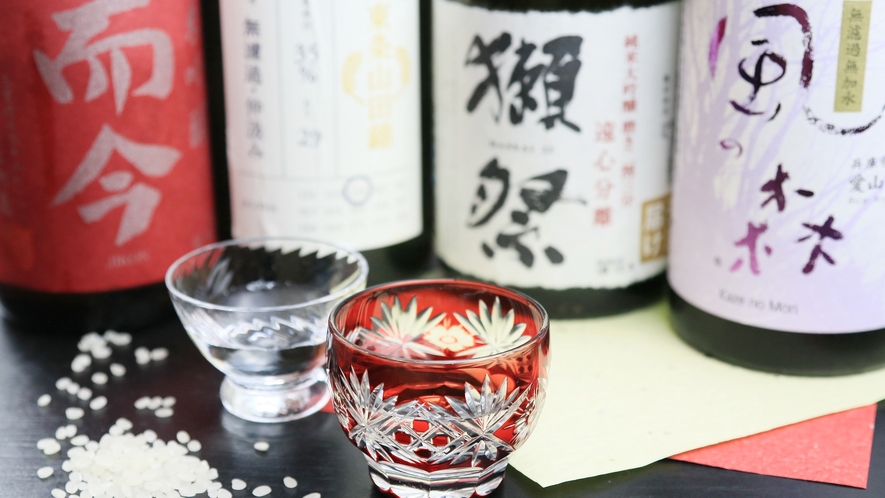自慢のお酒◆女性でも飲みやすい奈良の「風の森」をはじめ、様々な種類を取り揃えております