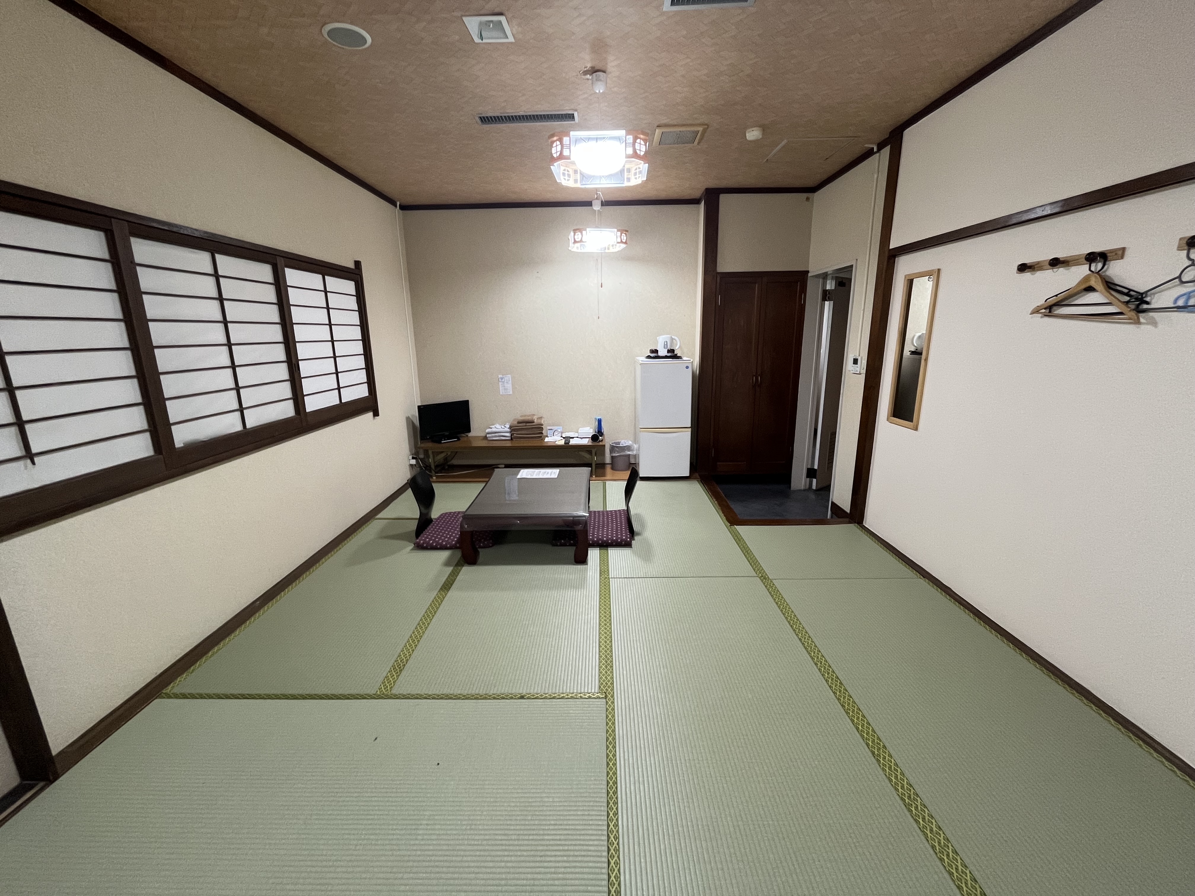 芭蕉（ばしょう）の間（約10畳/板間なし）