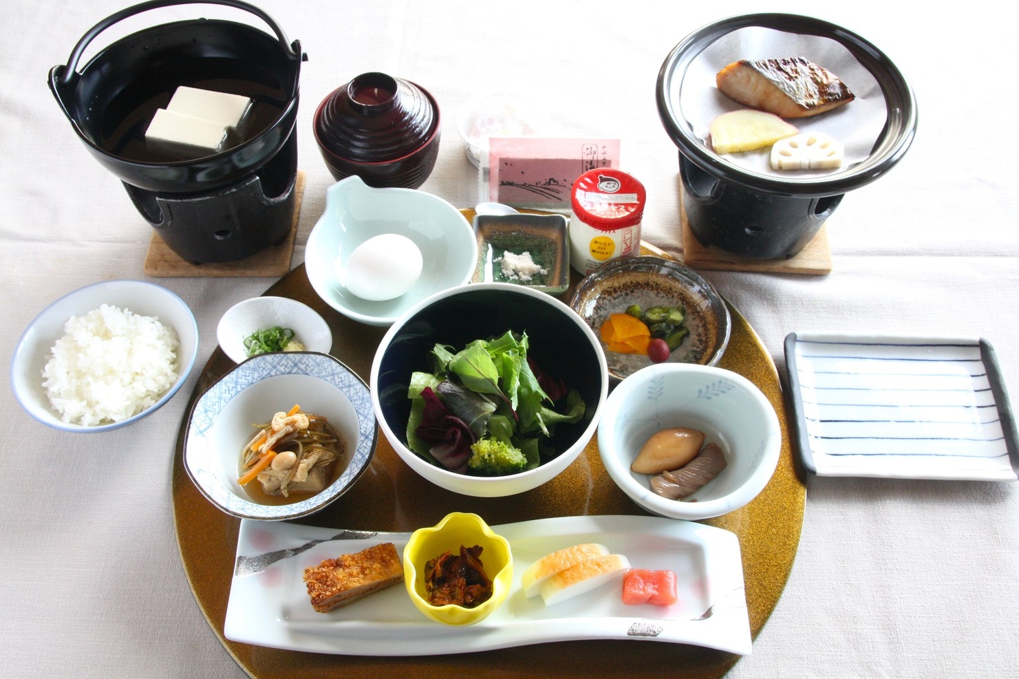 【夕食なし】1泊朝食付宿泊プラン♪旅館の和朝食で元気にお目覚め(’ω’)ノ