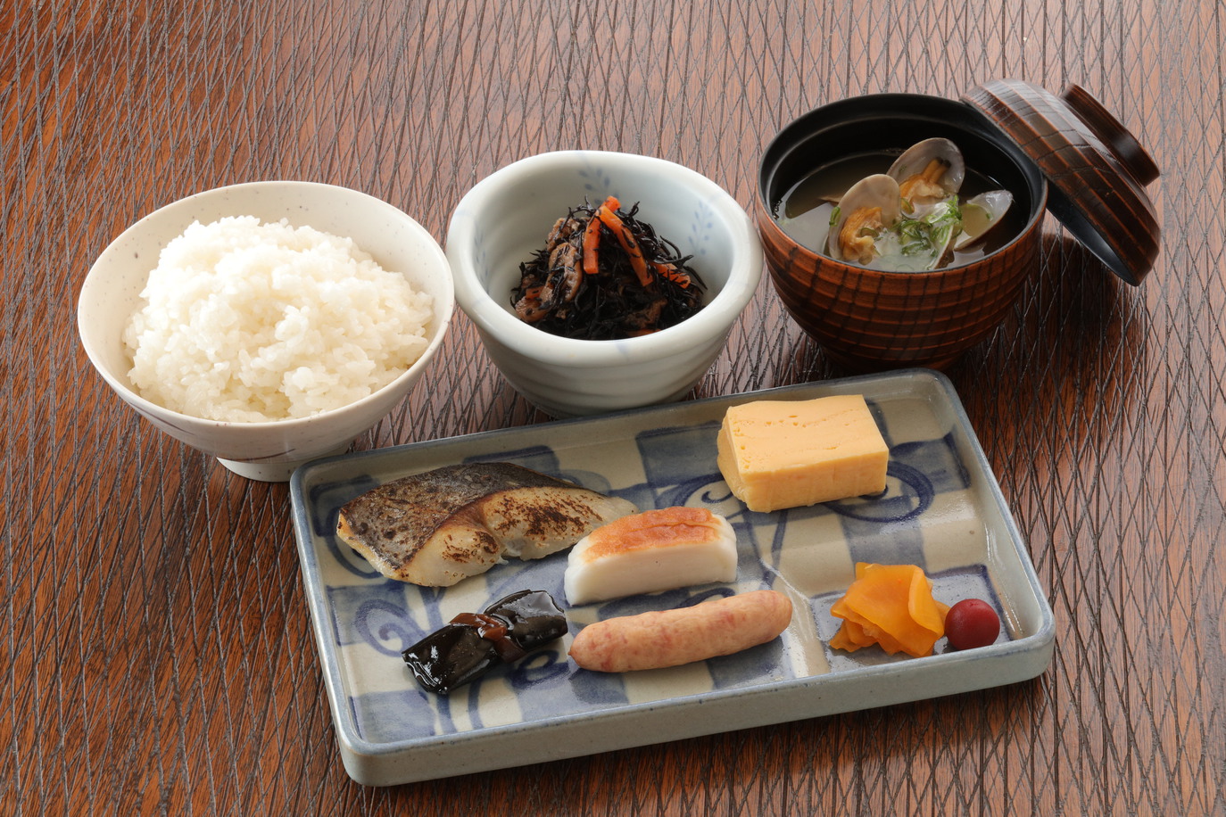 【夕食なし】1泊朝食付宿泊プラン♪旅館の和朝食で元気にお目覚め(’ω’)ノ