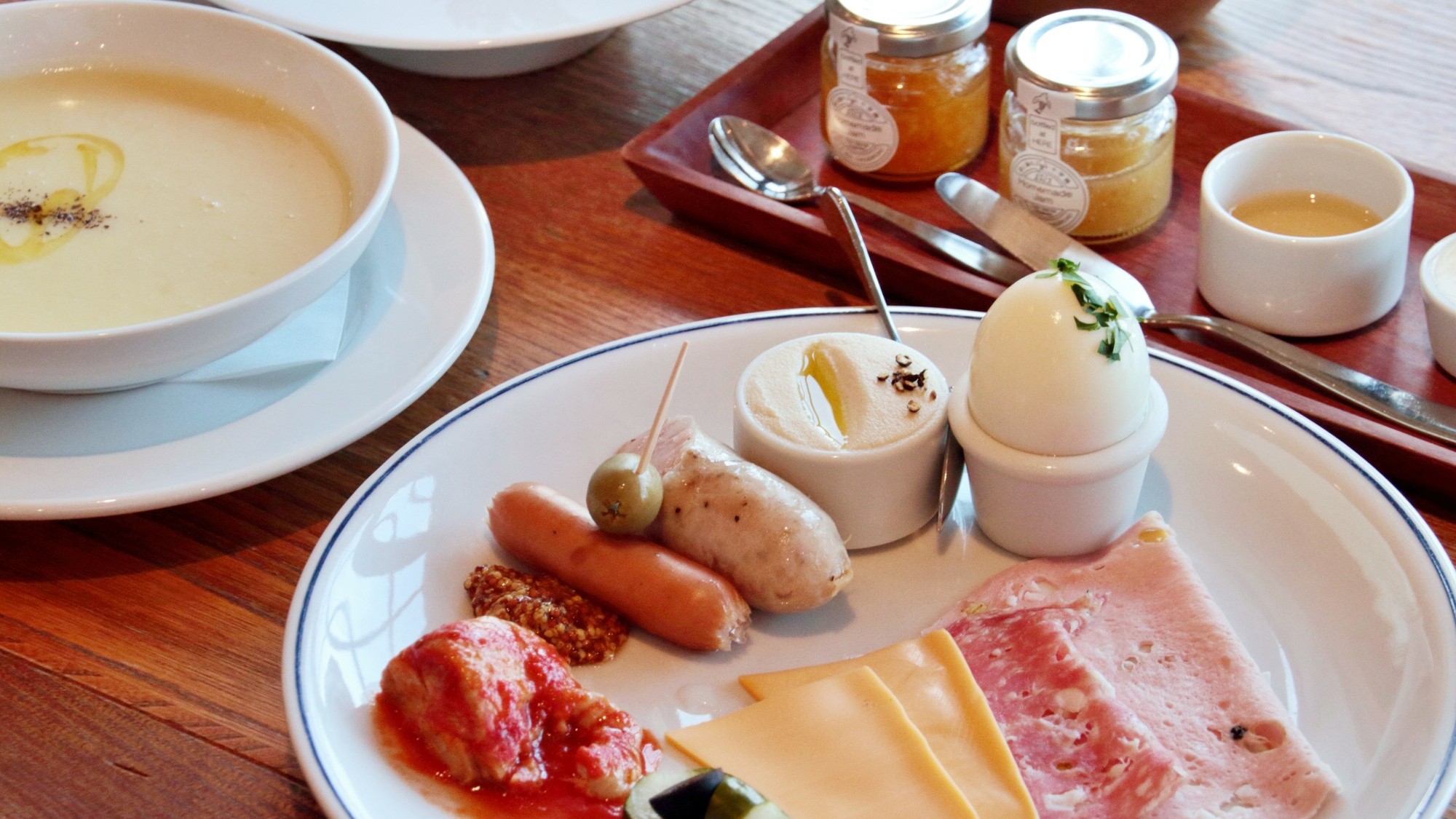 朝食はお好みで洋食『Breakfast』または和食『上五島の朝ごはん』をお選びください。