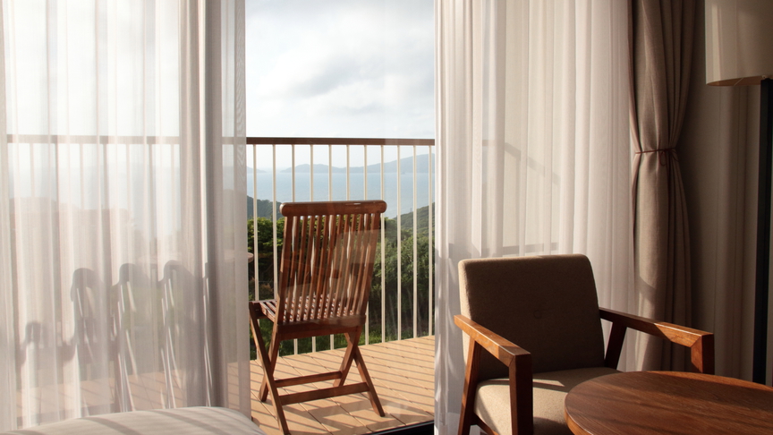 バルコニーで五島の風を感じて