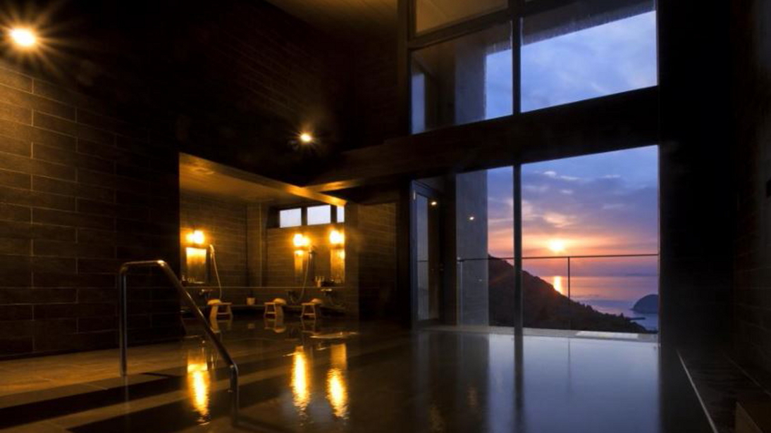 【大浴場・展望露天風呂】朝5時から8時、夜17時から23時(温泉ではございません)