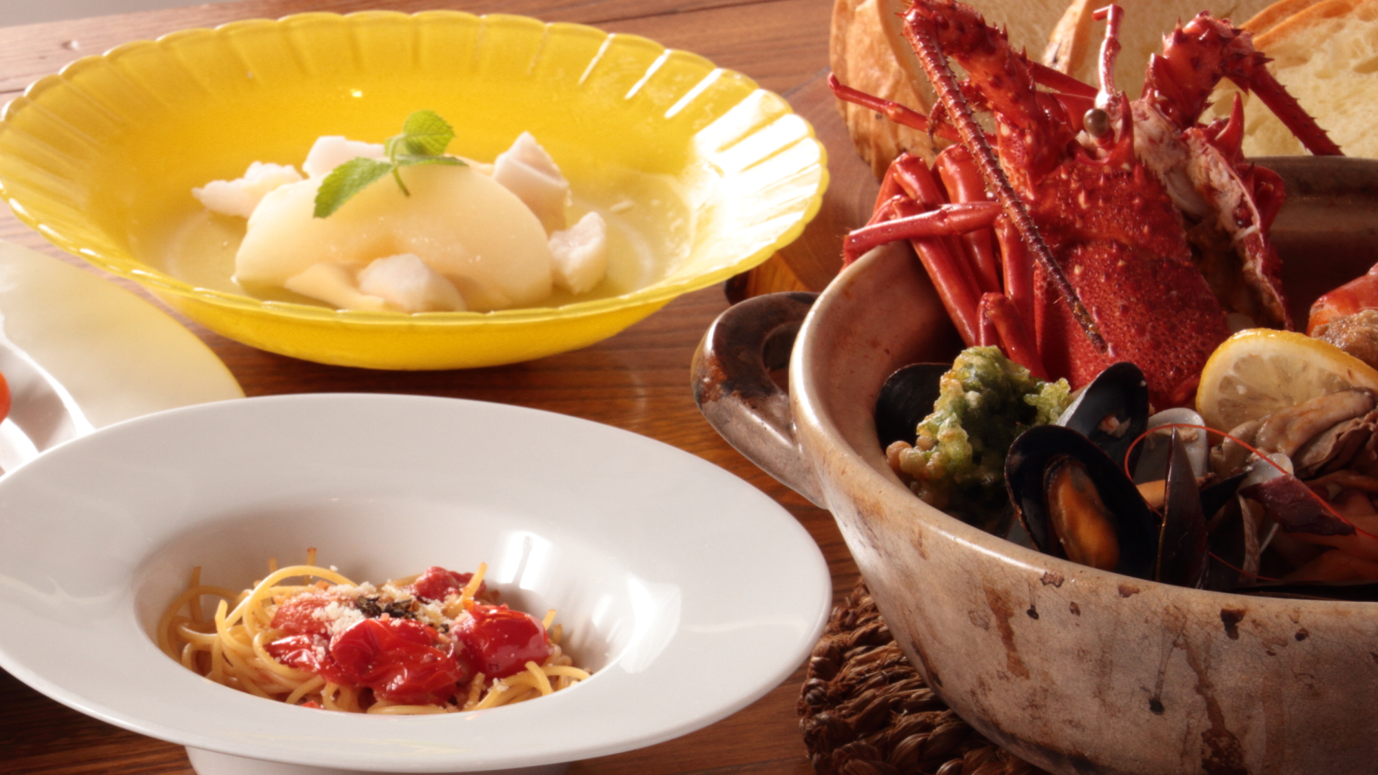 五島列島が誇る希少な「五島牛」とともに、贅沢な特選コースをお召し上がりください。