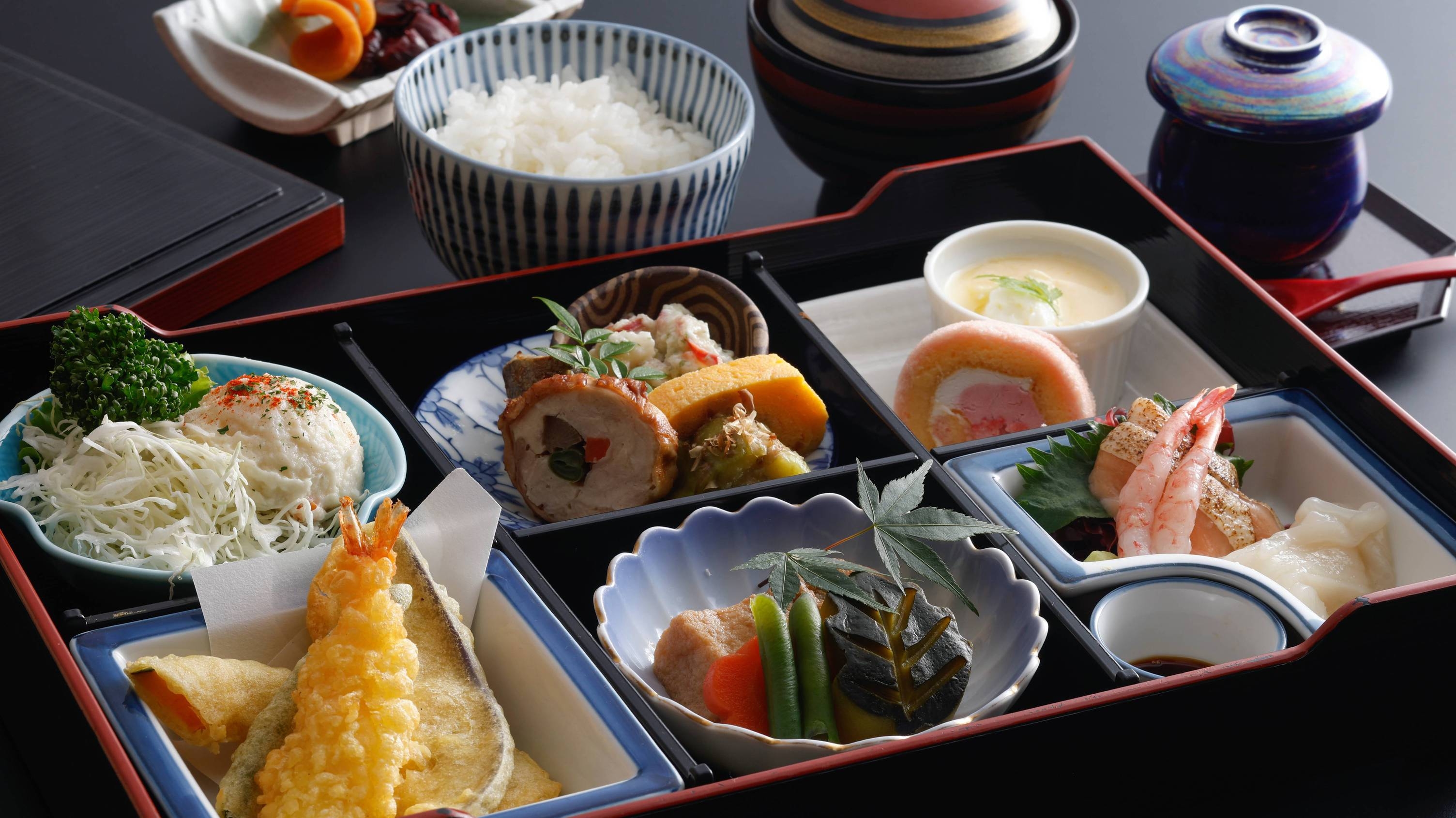 【昼食×温泉】ととのう湯、ほころぶ味。癒しの炭酸泉とお部屋食「里山御膳」の日帰り旅＜日帰り昼食付＞